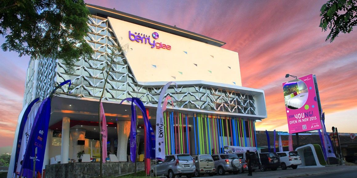 Berry Glee Thematic Hotel Kuta Lombok Exteriör bild